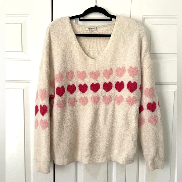 Francesca's Collections Cream and Pink Heart V-Neck Sweater - Picture 1 of 3